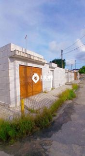 CASA À VENDA – TABULEIRO DOS MARTINS / SANTA LÚCIA