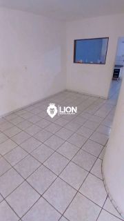 CASA À VENDA – TABULEIRO DOS MARTINS / SANTA LÚCIA