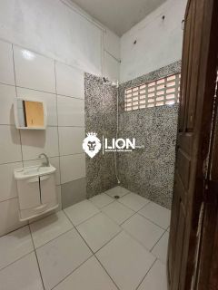 Casa Ampla em Área Comercial – Excelente Oportunidade!