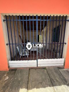 Casa Ampla em Área Comercial – Excelente Oportunidade!