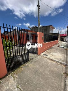 Casa Ampla em Área Comercial – Excelente Oportunidade!