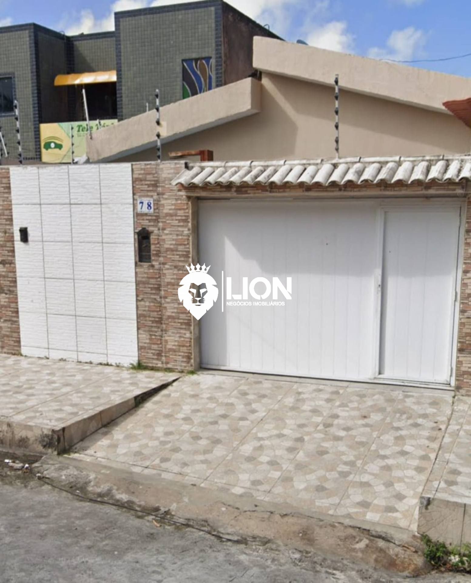 CASA MOBILIADA À VENDA NO JACINTINHO – ESPAÇO, CONFORTO E LAZER COMPLETO!
