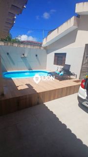 CASA MOBILIADA À VENDA NO JACINTINHO – ESPAÇO, CONFORTO E LAZER COMPLETO!
