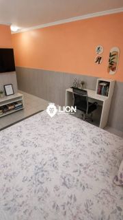 CASA MOBILIADA À VENDA NO JACINTINHO – ESPAÇO, CONFORTO E LAZER COMPLETO!