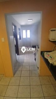 CASA MOBILIADA À VENDA NO JACINTINHO – ESPAÇO, CONFORTO E LAZER COMPLETO!