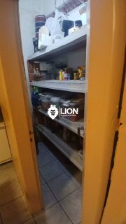 CASA MOBILIADA À VENDA NO JACINTINHO – ESPAÇO, CONFORTO E LAZER COMPLETO!