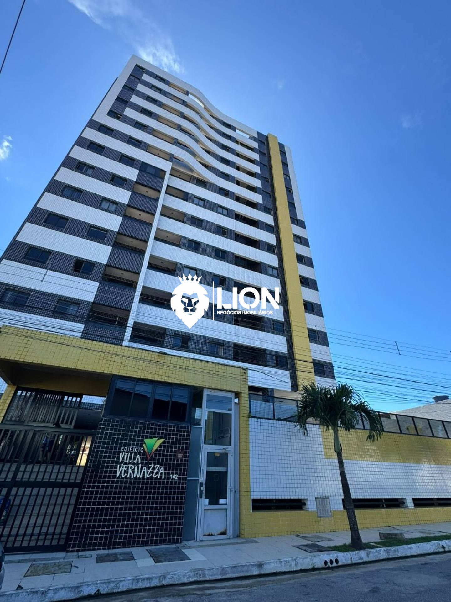 APARTAMENTO À VENDA NA MELHOR REGIÃO DE MACEIÓ