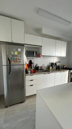 APARTAMENTO À VENDA – PORTEIRA FECHADA!