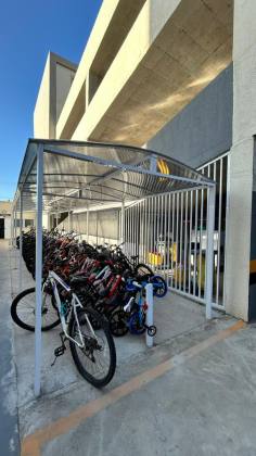APARTAMENTO À VENDA – PORTEIRA FECHADA!