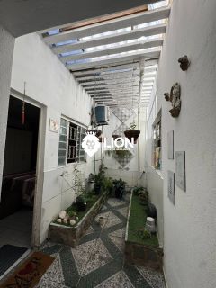 Casa à Venda – Espaço, Conforto e Segurança para sua Família!