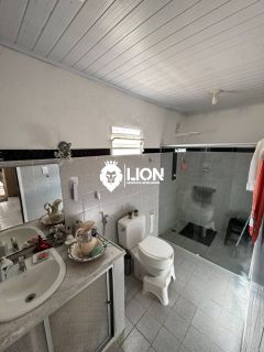 Casa à Venda – Espaço, Conforto e Segurança para sua Família!
