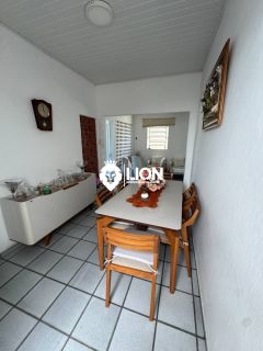 Casa à Venda – Espaço, Conforto e Segurança para sua Família!