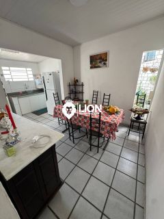 Casa à Venda – Espaço, Conforto e Segurança para sua Família!