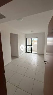 APARTAMENTO À VENDA EM CONDOMÍNIO FECHADO!