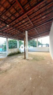Casa à Venda – Novo Jardim
