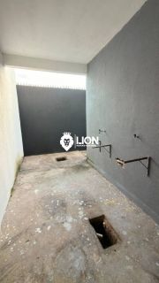 Casa à Venda – Novo Jardim