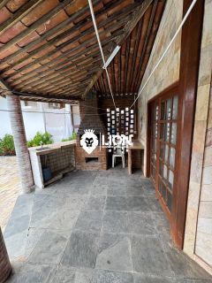 CASA À VENDA | CONFORTO, ESPAÇO E EXCELENTE LOCALIZAÇÃO!