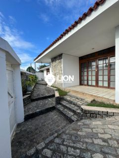 CASA À VENDA | CONFORTO, ESPAÇO E EXCELENTE LOCALIZAÇÃO!