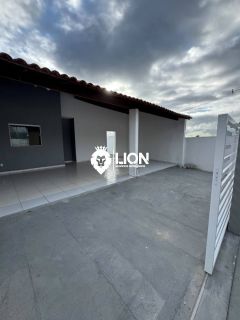 CASA À VENDA EM MARECHAL DEODORO – CENTRO