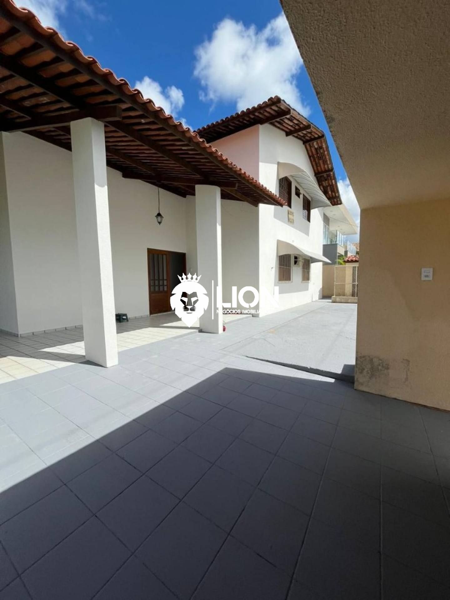 CASA PARA LOCAÇÃO | CONFORTO, ESPAÇO E SEGURANÇA