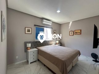 Casa à venda – Porteira Fechada |
