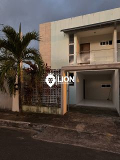 EXCELENTE CASA DUPLEX PARA ALUGUEL