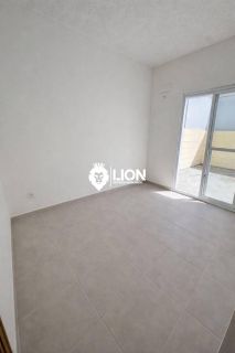 Apartamento térreo com duas áreas privativas no Residencial Marselha