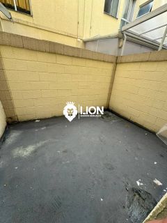 Apartamento térreo com duas áreas privativas no Residencial Marselha