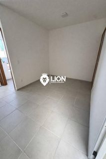 Apartamento térreo com duas áreas privativas no Residencial Marselha