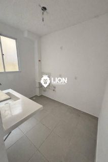 Apartamento térreo com duas áreas privativas no Residencial Marselha