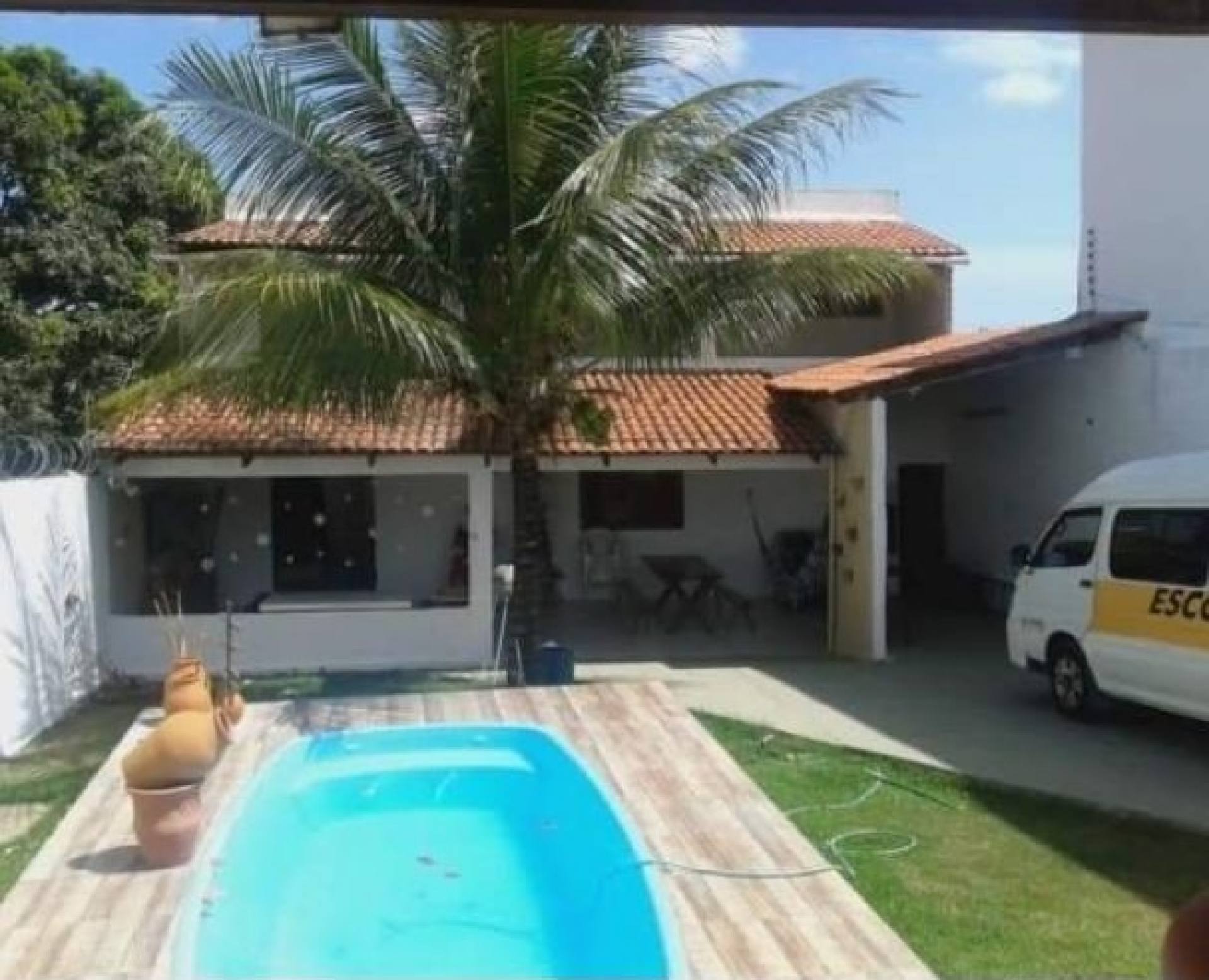 Casa de 4 Quartos no Residencial Flor da Serra