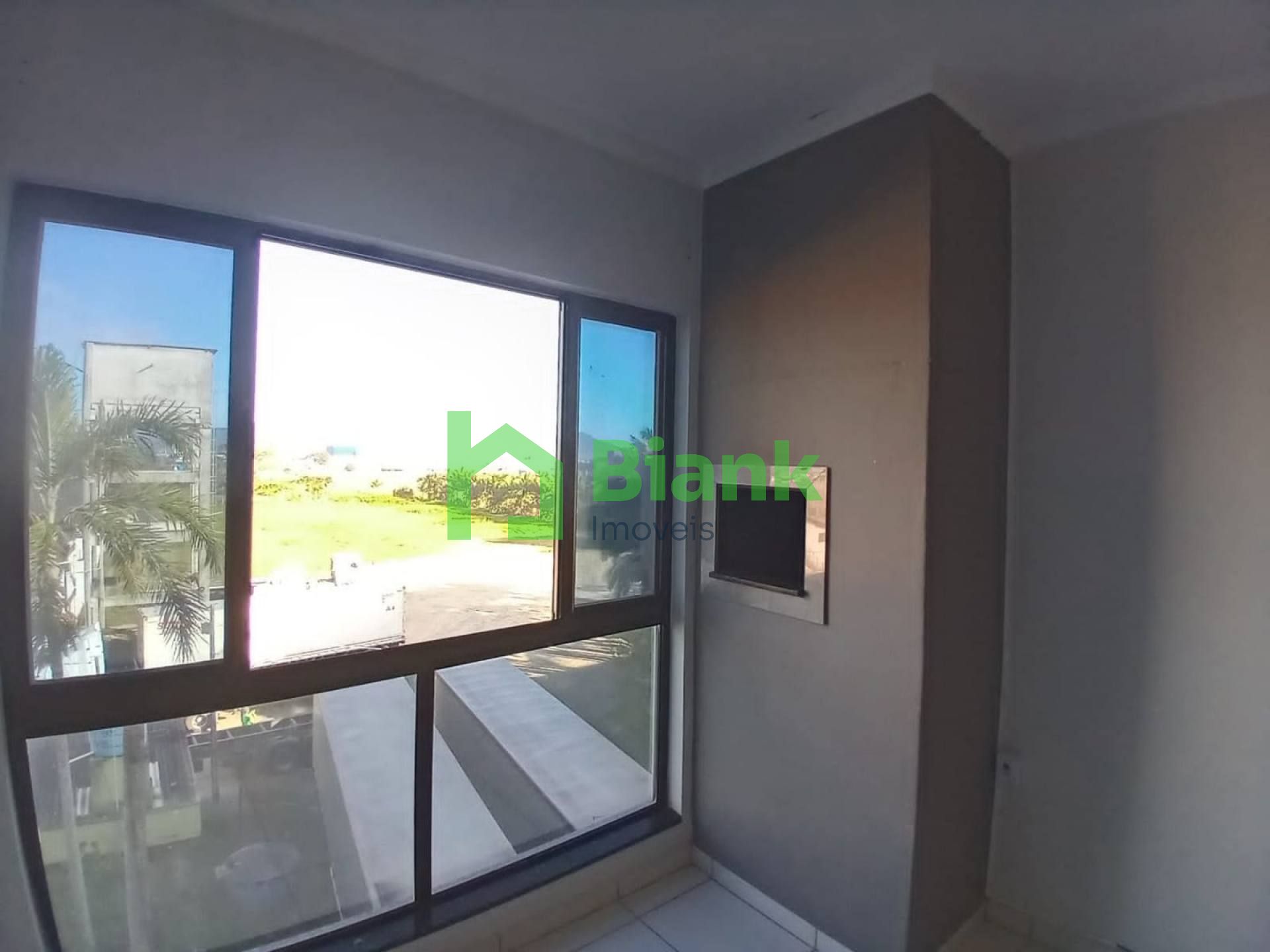 Apto Semi Mobiliado - 2 dorm - Preço Imbatível