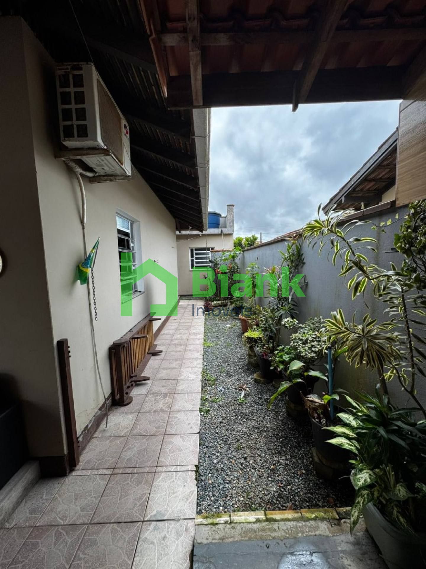 Casa à venda na Meia Praia – Navegantes, a apenas 150 metros do mar!