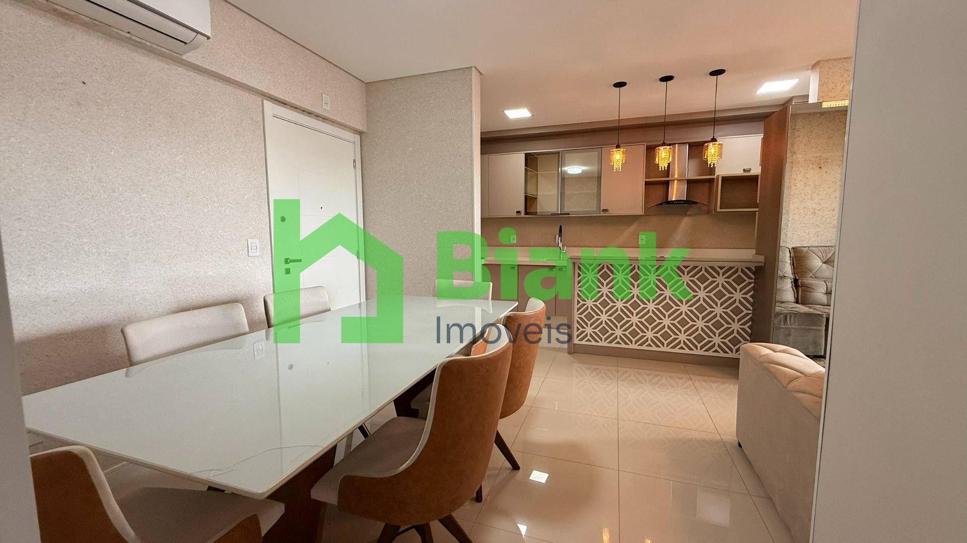 APTO QUADRA MAR 1 SUÍTE + 1  CENTRO DE NAVEGANTES - VENDA