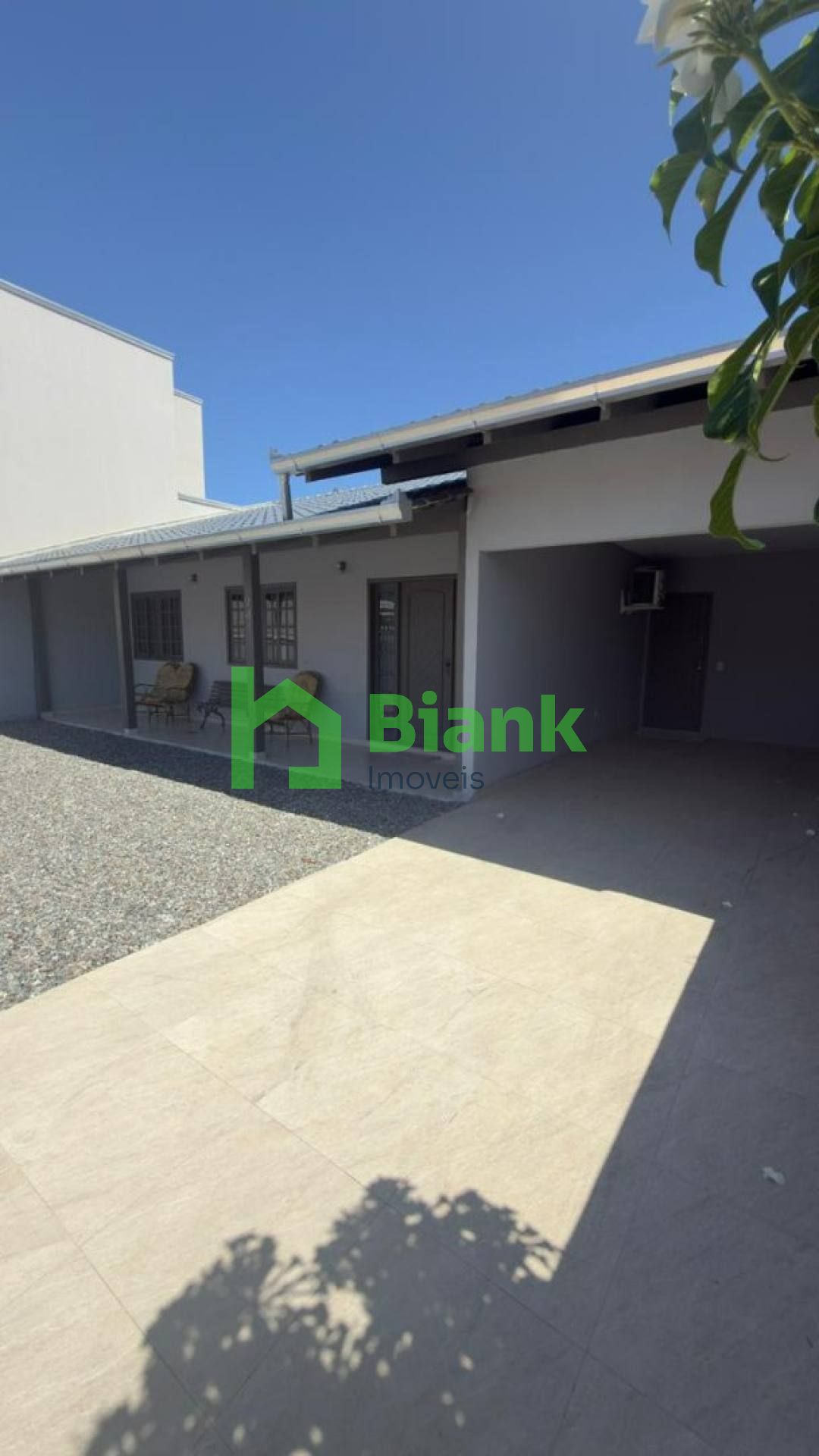 CASA  AMPLA  PARA LOCAÇÃO - GRAVATÁ