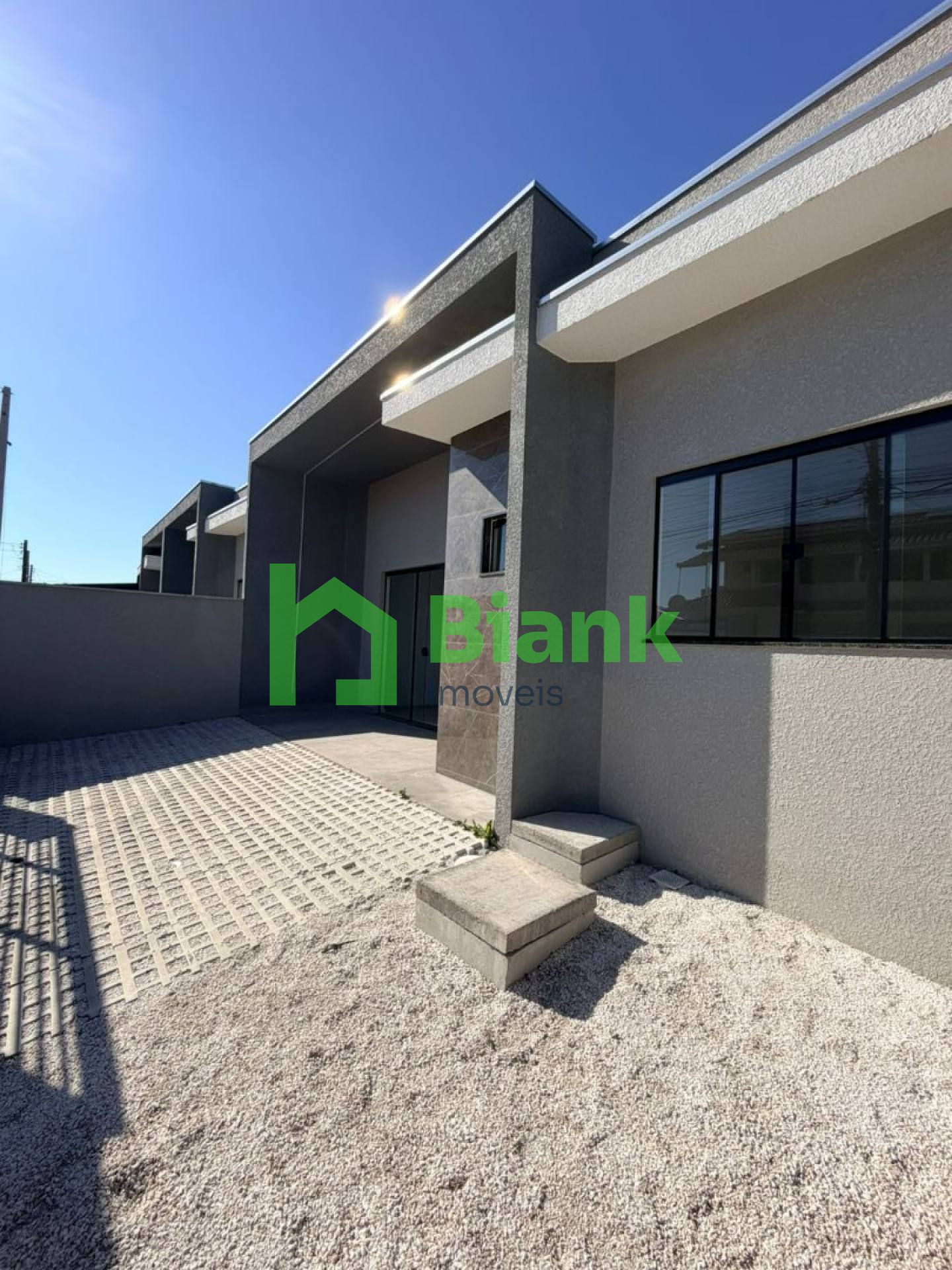 GEMINADO NO CENTRO DE NAVEGANTES - LOCAÇÃO