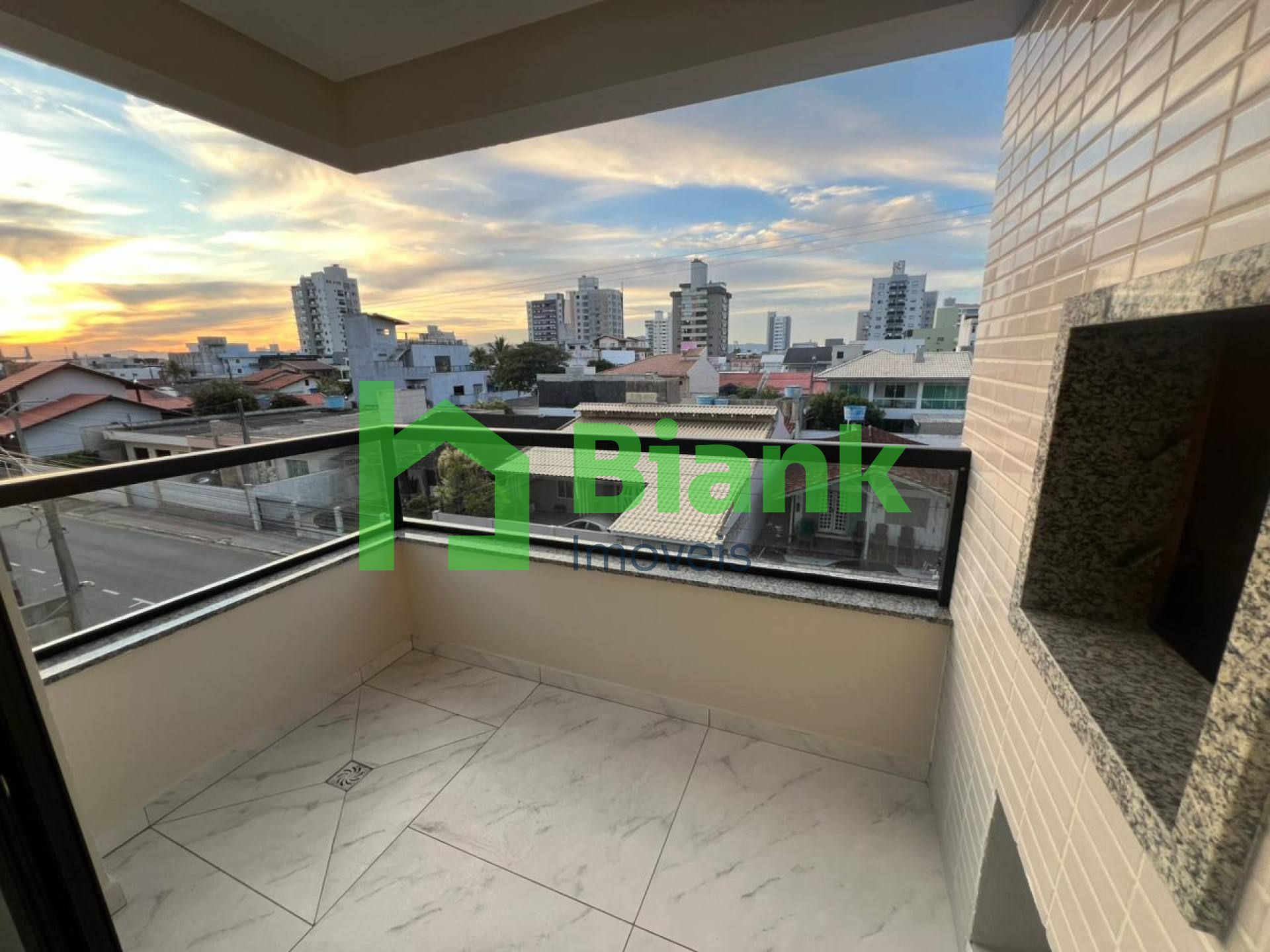 APTO 1 SUITE + 1 - CENTRO DE NAVEGANTES -  LOCAÇÃO