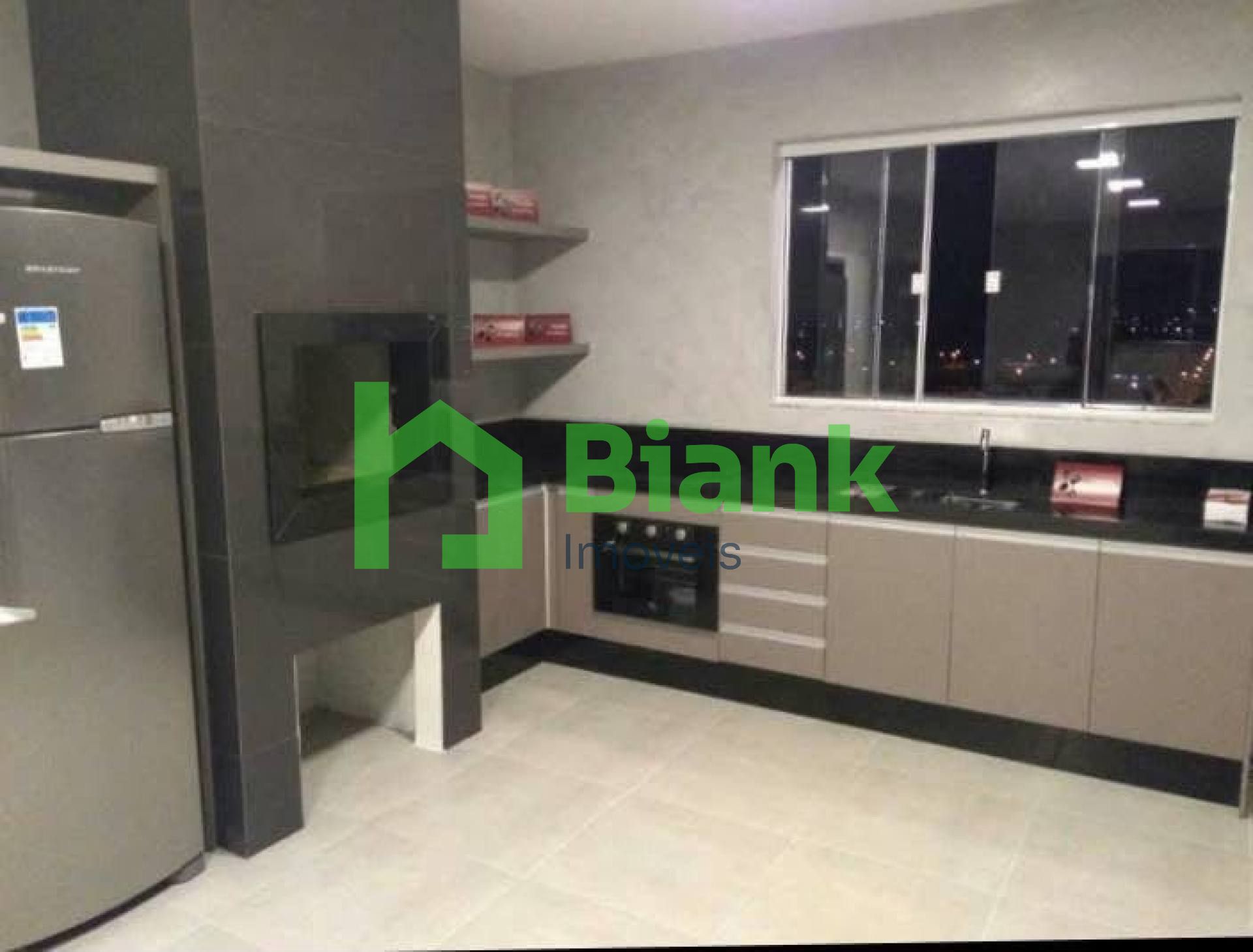 Seu Novo Lar em Itajaí: Apartamento com 2 Quartos e Churrasqueira