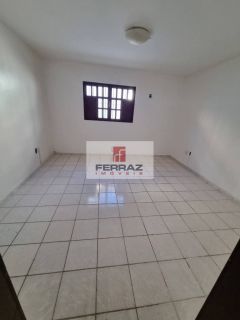 Casa alugel emaus, dois quartos, suíte, banheiro social,  armários de cozinha