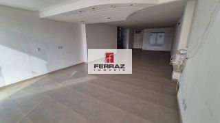 Loja em lagoa nova para locação, com salão principal, fachada em blindex, banheiro privativo, copa/cozinha, escritório.