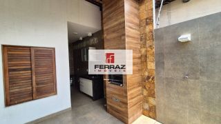 Casa aluguel em nova parnamirim, com três quartos, duas suítes, closet, área gourmet com churrasqueira e bancada de apoio.