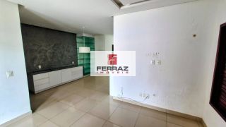 Casa aluguel em nova parnamirim, com três quartos, duas suítes, closet, área gourmet com churrasqueira e bancada de apoio.