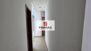 Casa aluguel em nova parnamirim, com três quartos, duas suítes, closet, área gourmet com churrasqueira e bancada de apoio.