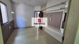 Casa aluguel em nova parnamirim, com três quartos, duas suítes, closet, área gourmet com churrasqueira e bancada de apoio.