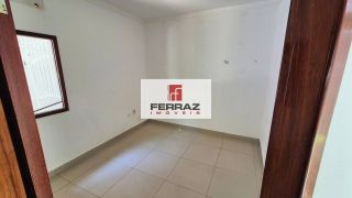 Casa aluguel em nova parnamirim, com três quartos, duas suítes, closet, área gourmet com churrasqueira e bancada de apoio.