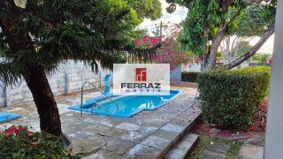 Casa para locação no bairro de capim macio, três salas, dois escritórios, três quartos, suíte com closet, piscina e churrasqueira.  Próximo a UFRN.