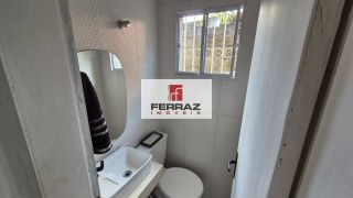 Casa para locação no bairro de capim macio, três salas, dois escritórios, três quartos, suíte com closet, piscina e churrasqueira.  Próximo a UFRN.