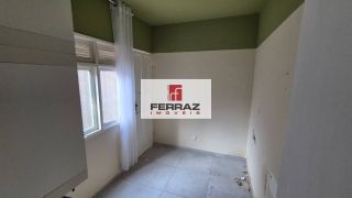 Casa para locação no bairro de capim macio, três salas, dois escritórios, três quartos, suíte com closet, piscina e churrasqueira.  Próximo a UFRN.