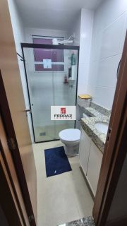 Apartamento para locação no bairro de Ponta Negra, sala com varanda, dois quartos, uma suíte, lazer, elevador, portaria 24h presencial
