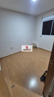 Apartamento para locação no bairro de Ponta Negra, sala com varanda, dois quartos, uma suíte, lazer, elevador, portaria 24h presencial